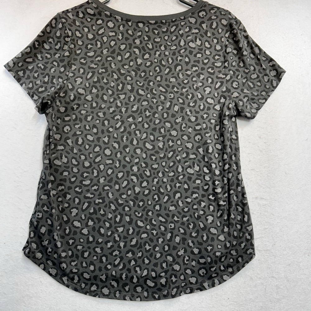 Old Navy Everywear Gray Black Leopard Print Casual Soft Tee Women's L - Picture 3 of 4